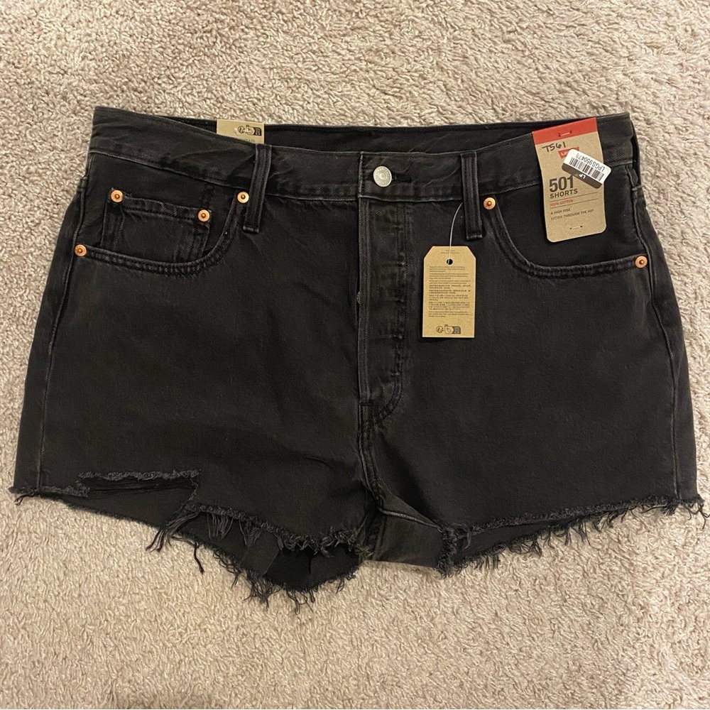 Levi’s 501 Cutoffs- Black- W33